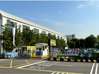 台北市松山機場第六停車場