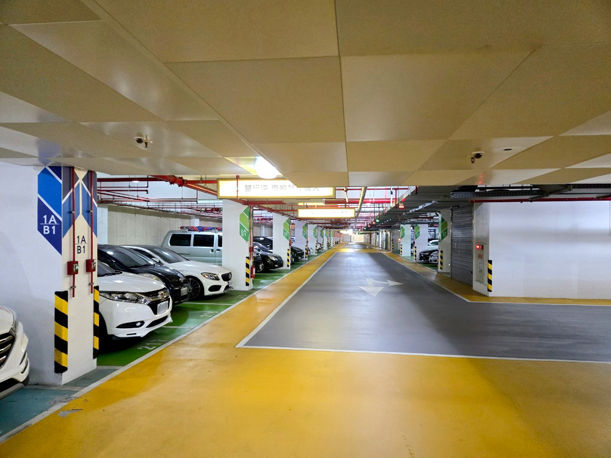 中央公園地下停車場