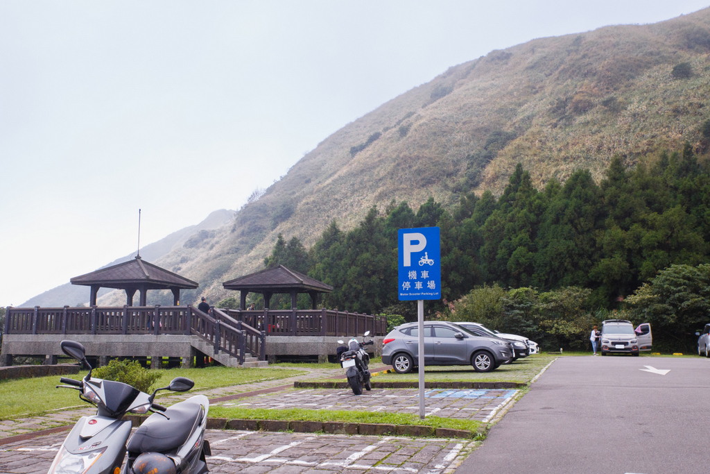陽明山夢幻湖停車場