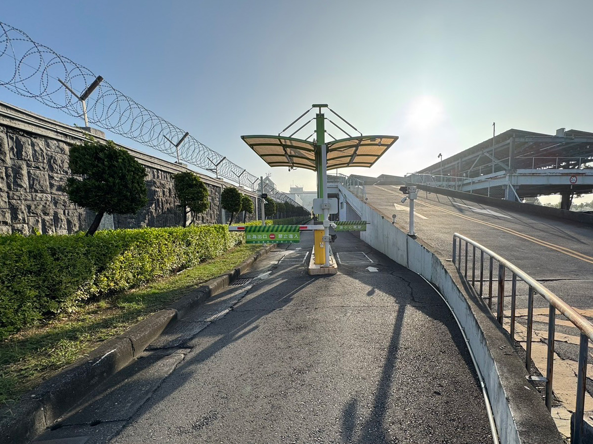 高雄國際航空站停車場