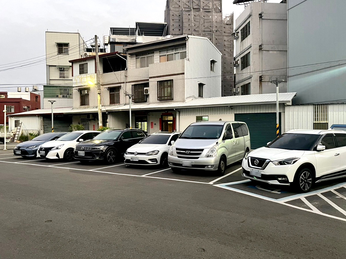 平德平面停車場