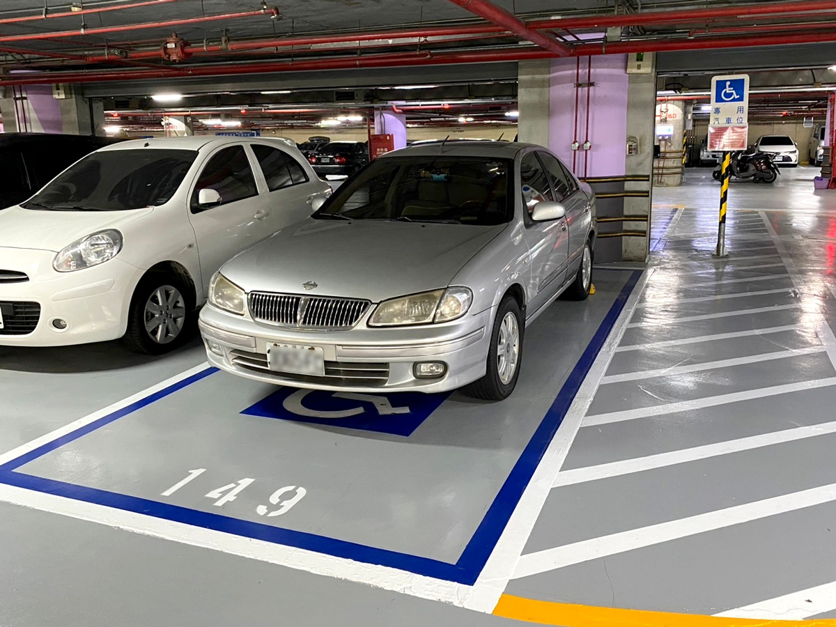 文化中心地下停車場