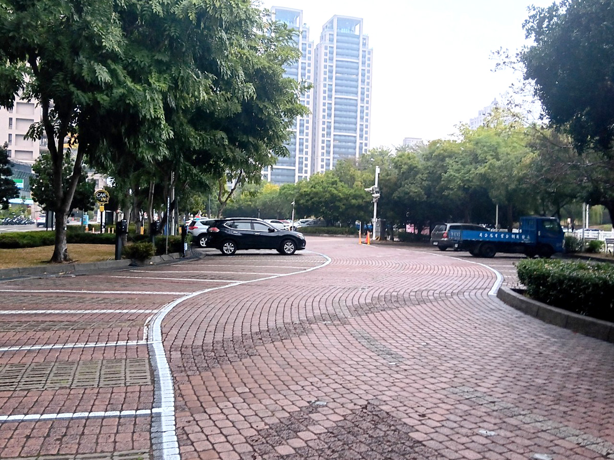 文心森林公園平面停車場