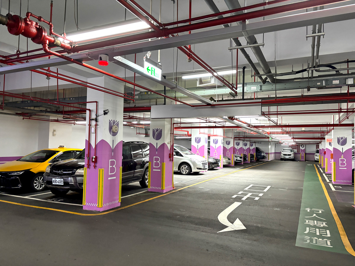 板橋國中地下停車場