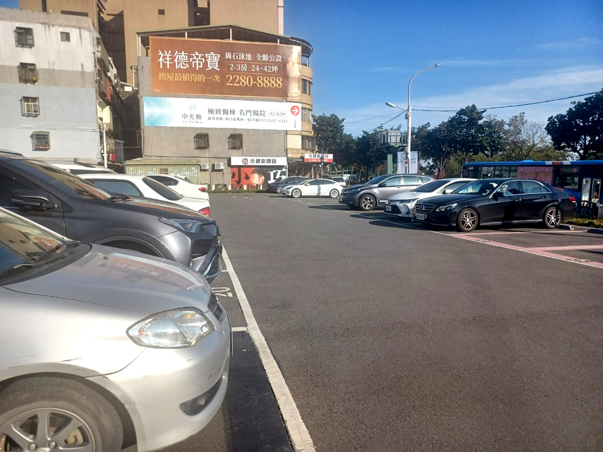 林口停四停車場