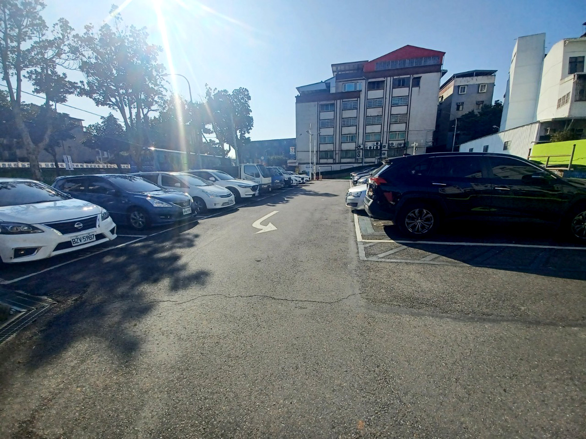林口停六停車場
