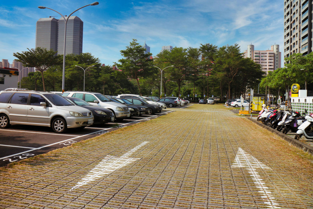 管仲停車場