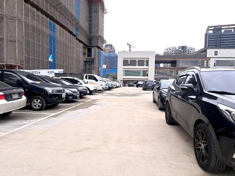 桃園大園致維停車場