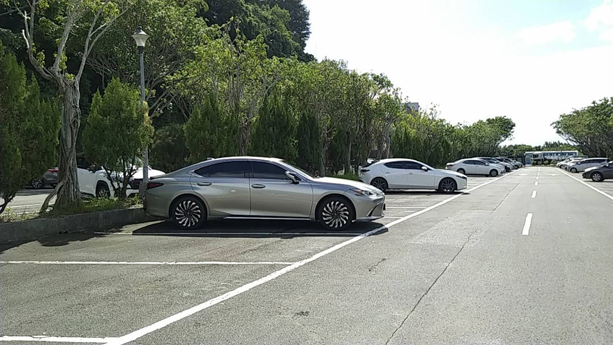 關渡水岸公園停車場