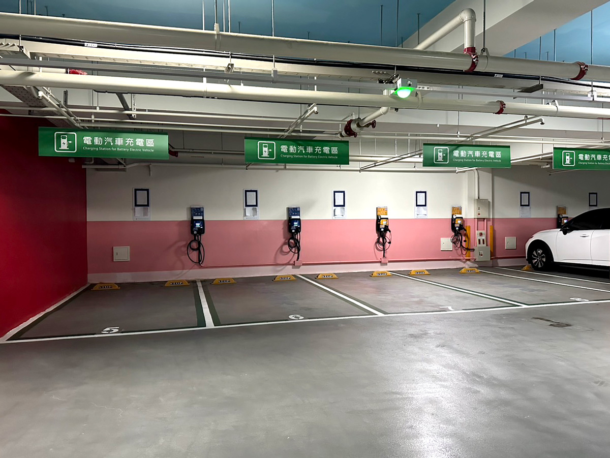 鼓山國小地下停車場
