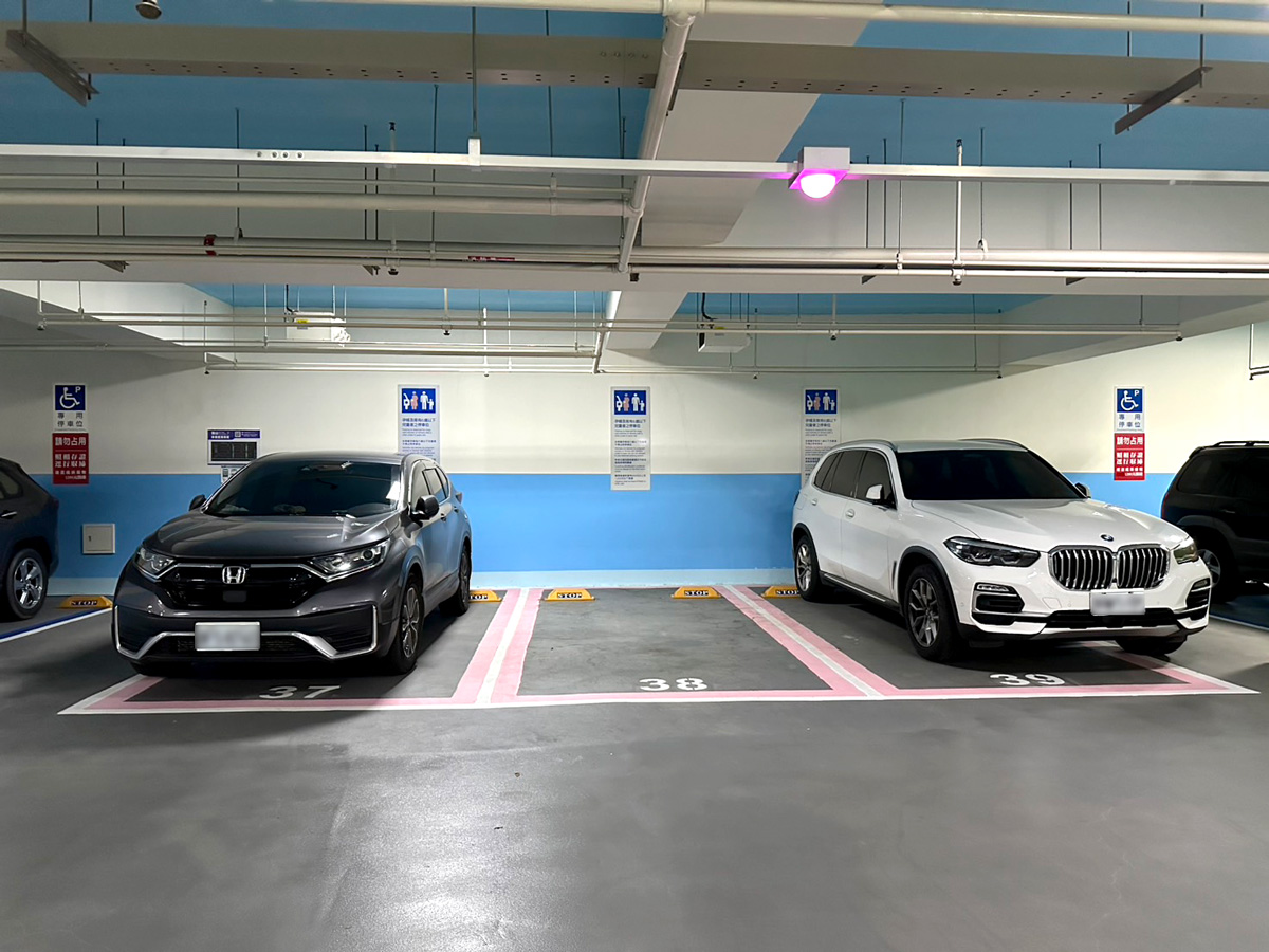 鼓山國小地下停車場
