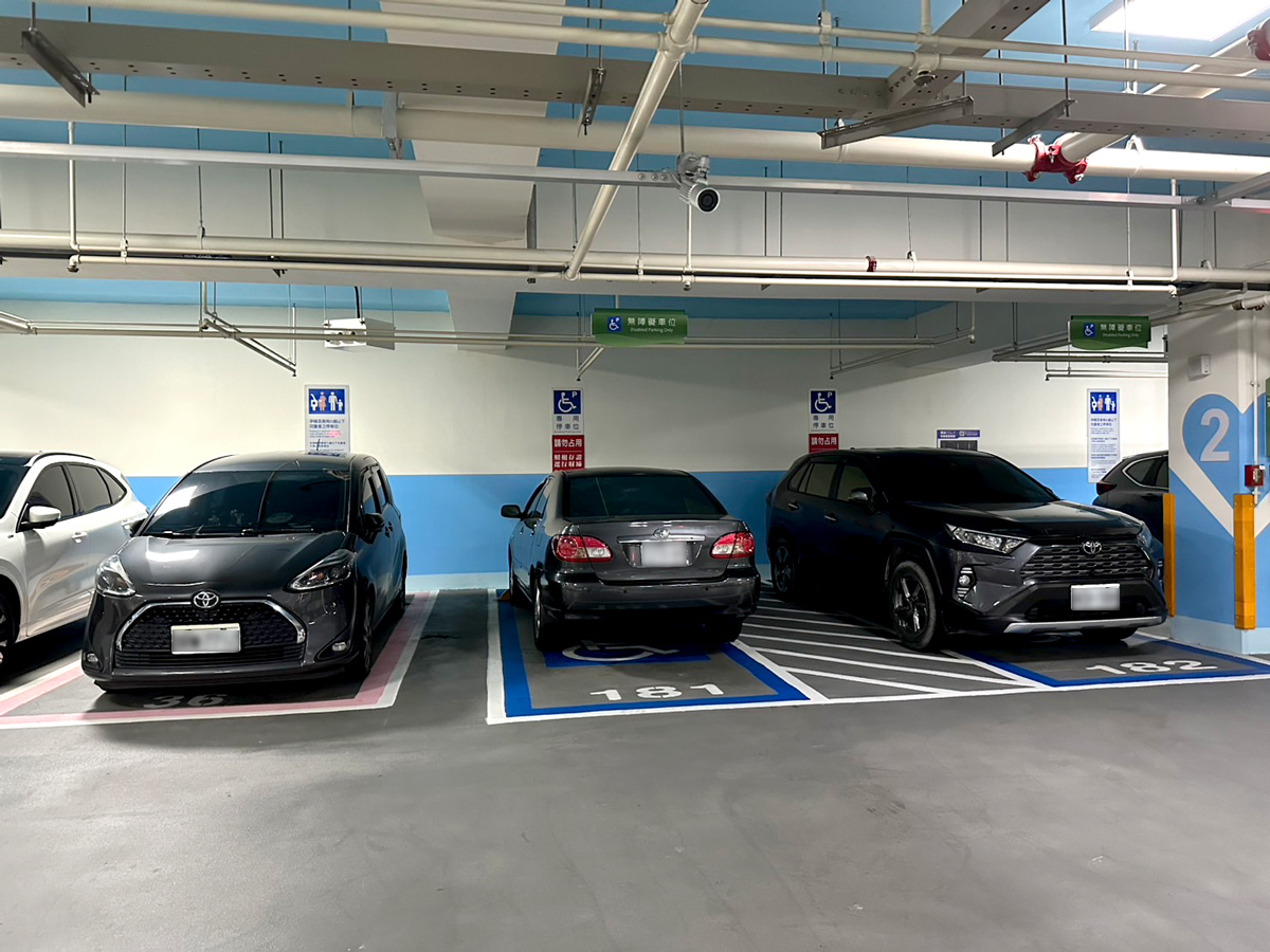 鼓山國小地下停車場