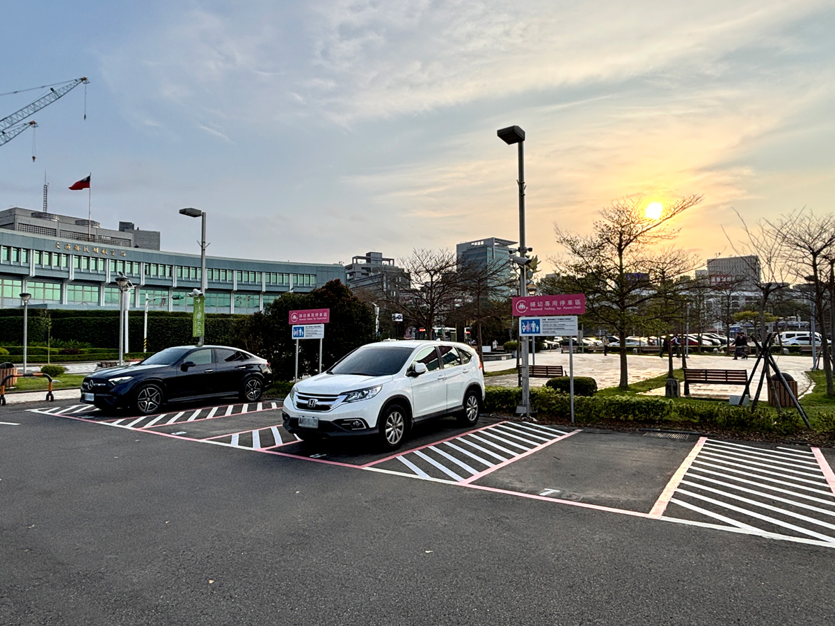 松山機場第二停車場
