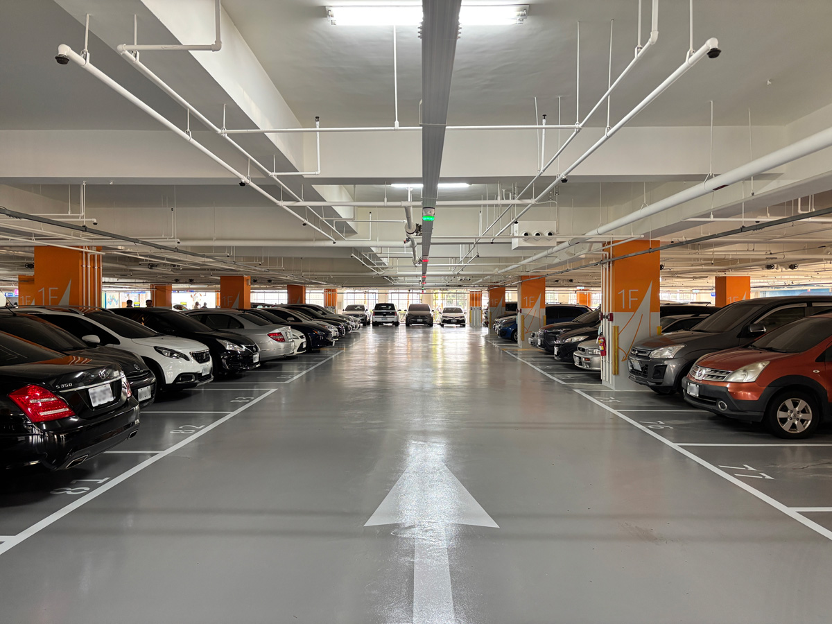 松山機場第三停車場