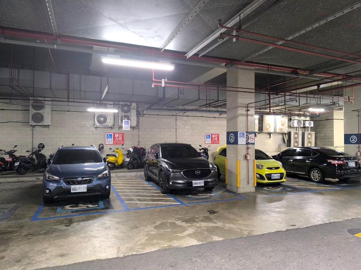 捷運北投會館停車場