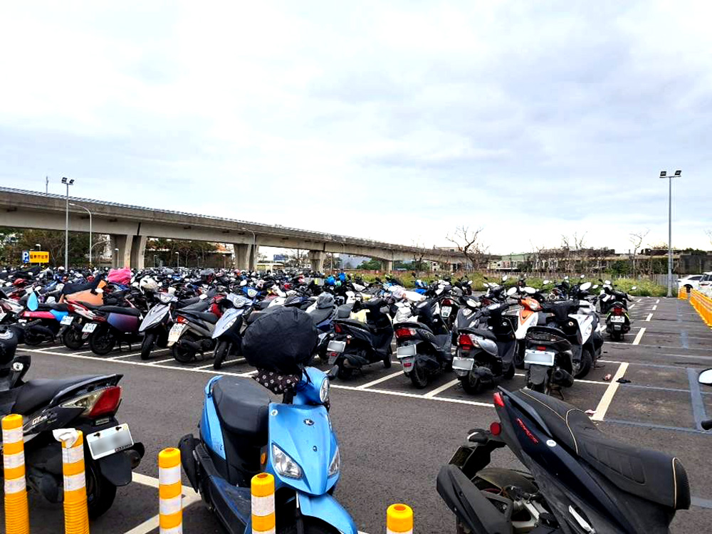 桃園大園A15車專停車場