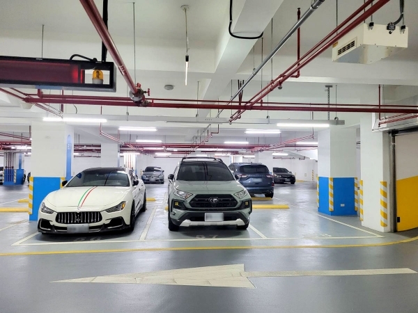 新竹竹光國民運動中心地下停車場