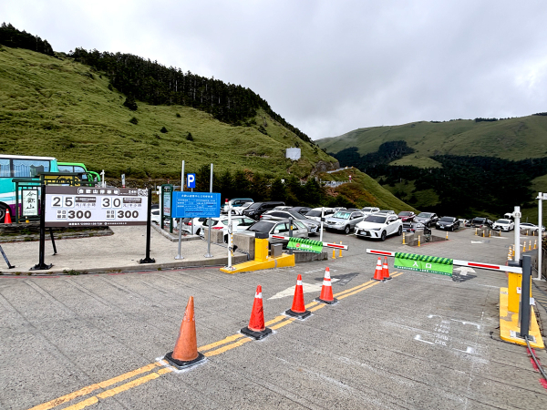 合歡山遊客中心停車場