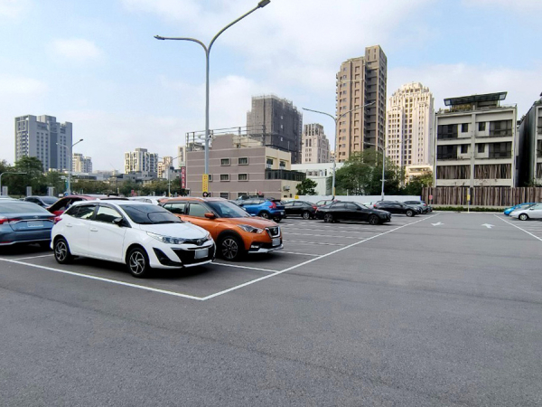 台中文修停車場
