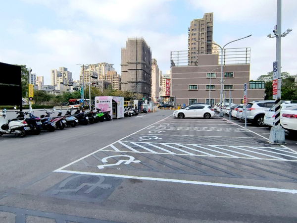 台中文修停車場
