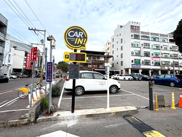 台中牛罵頭停車場