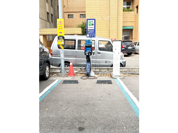 台中牛罵頭停車場