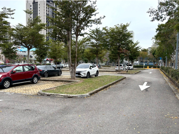 台中新厝停車場