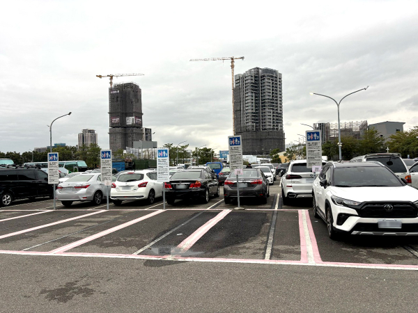 台中三塊厝停車場