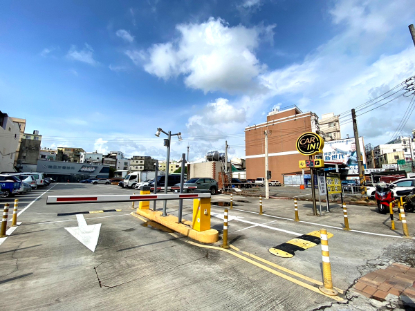 台中大甲光明停車場