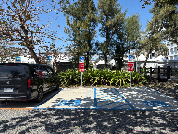 墾丁大灣路臨時停車場