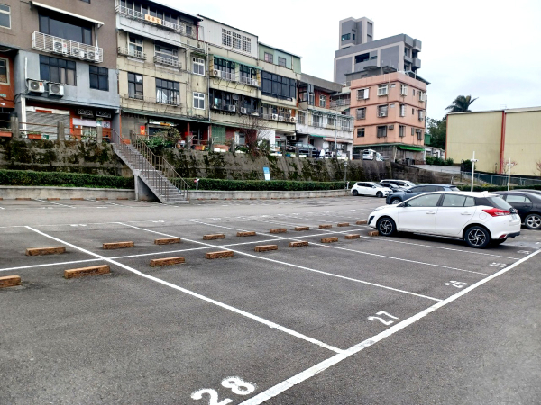林口停二停車場