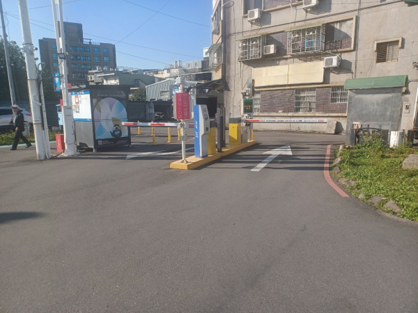 林口停四停車場