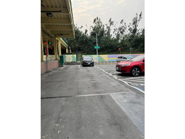 高雄中興市場停車場
