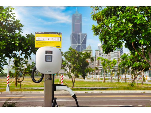 高雄成功二路平面停車場