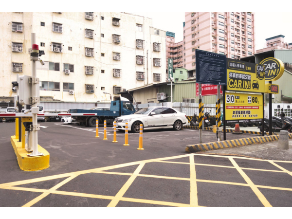 高雄瑞福A停車場