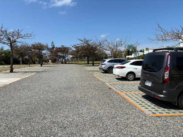 墾丁大灣路平面停車場