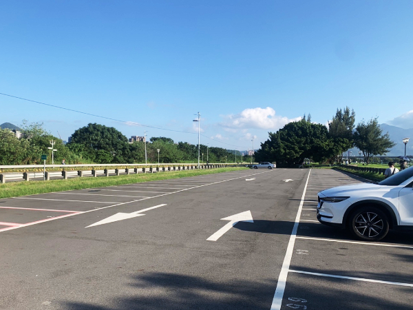 五股微風運河第四平面停車場