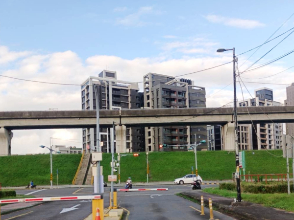 疏洪親水公園停車場