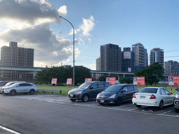 二重觀光市集北側停車場